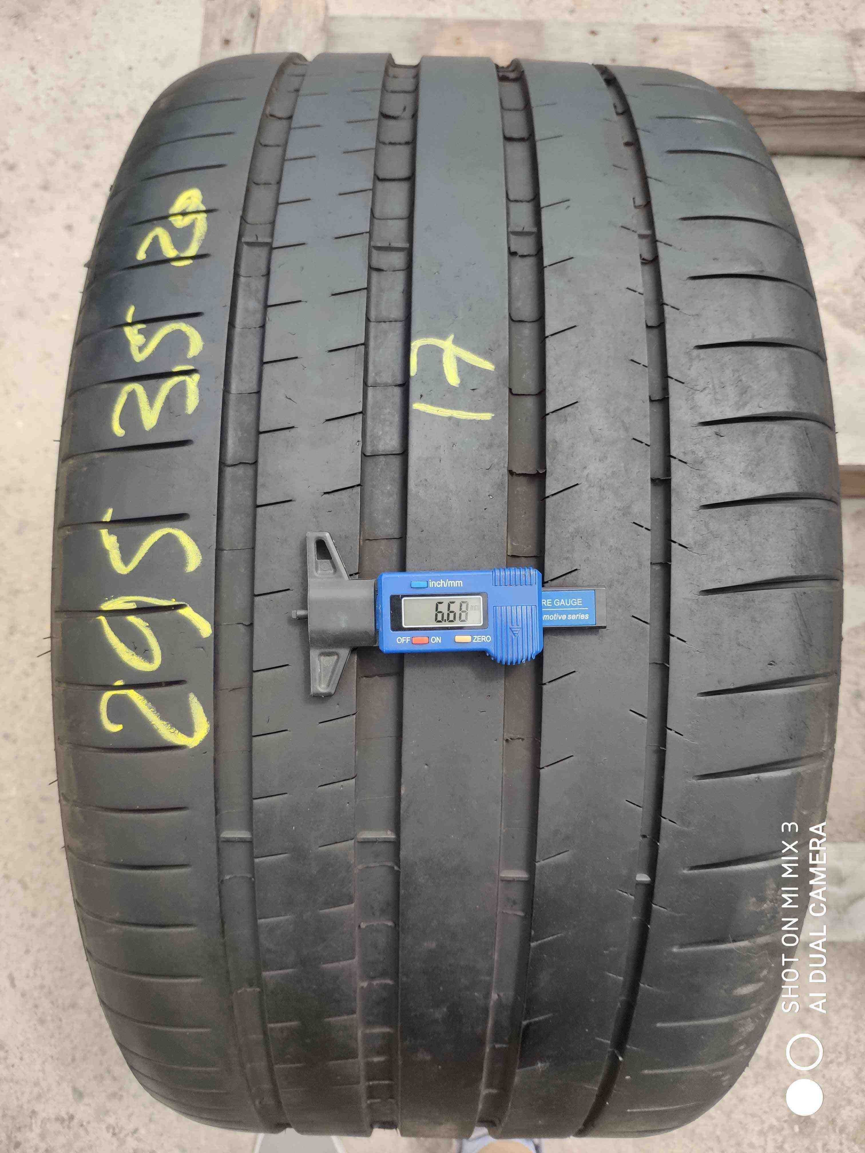 Anvelopa Vara 295/35 R20 MICHELIN PilotSuperSport 105Y DOT 2017