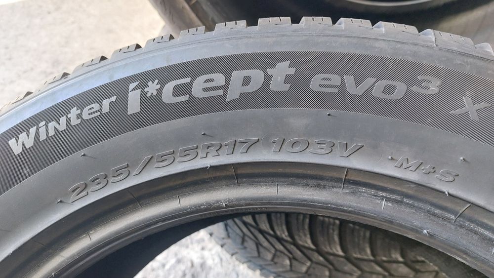 Зимни гуми 235/55/17 Hankook Winter I'cept evo3 4 броя