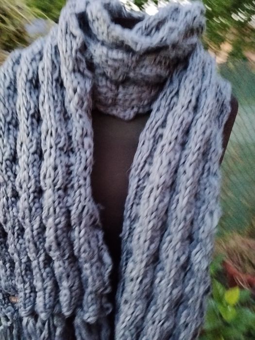 Ръчно изплетени шалове