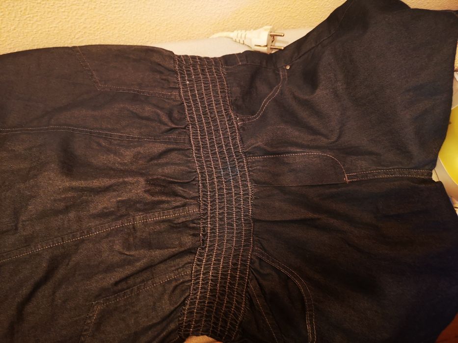 Salopetă denim nouă