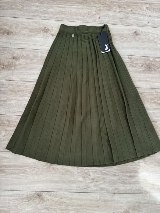 Пола Junona нова