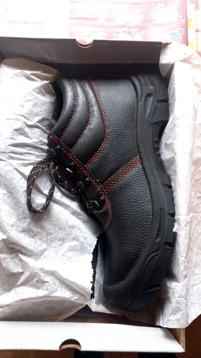 Работни обувки 43н.