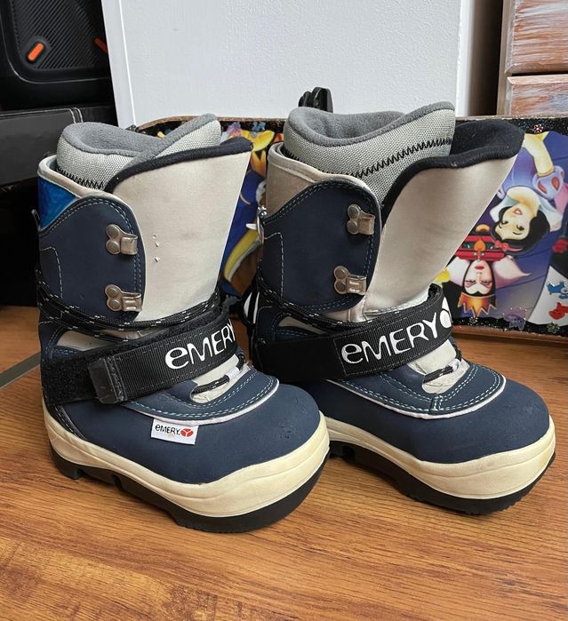 Vând set snowboard copii