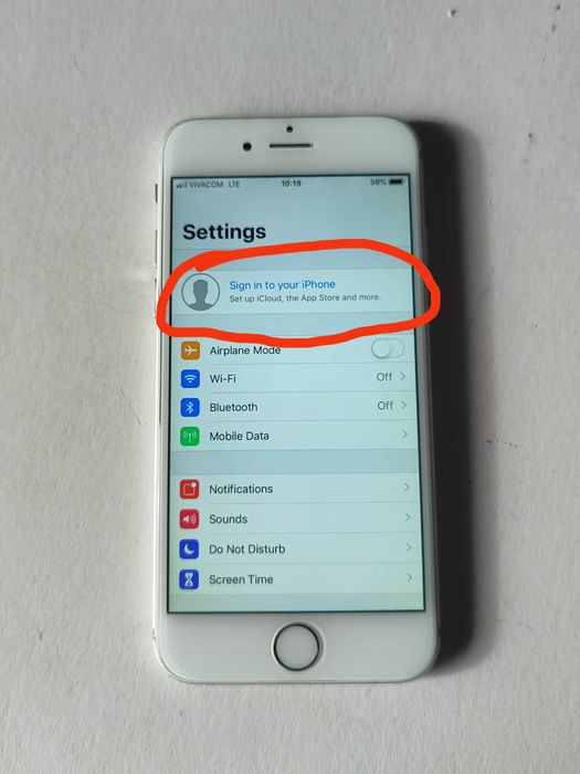iPhone 6 Silver - перфектен