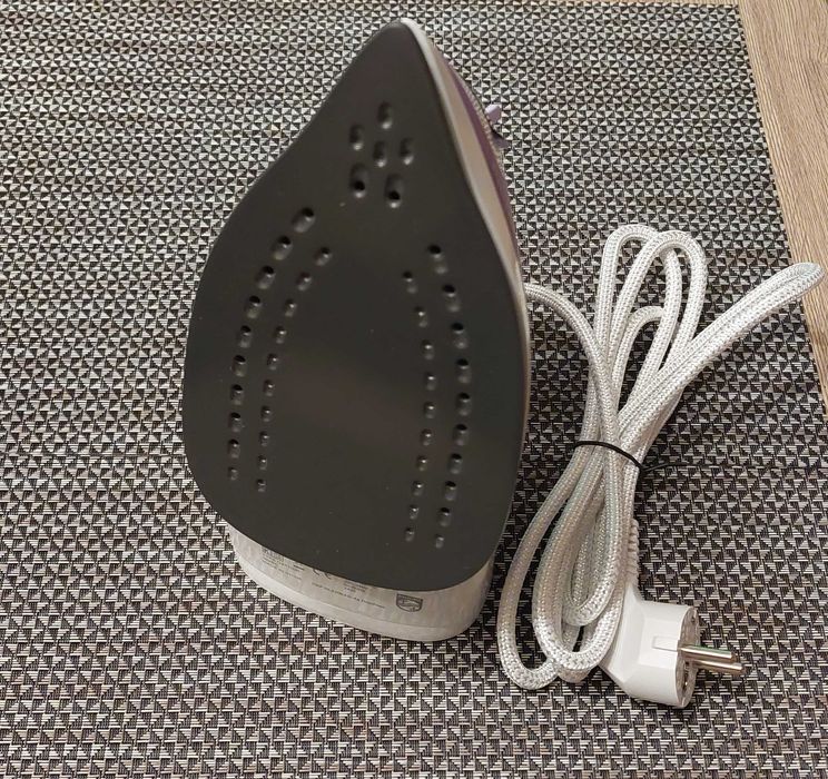 Ютия PHILIPS 1800W  в гаранция