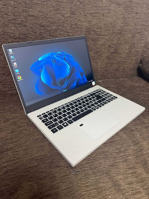 Acer Aspire Vero AV15 FHD IPS-Core i5-1155G7-8GB, 512GB ,Intel Iris Xe