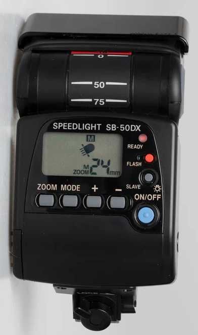 Nikon Speedlight SB-50DX Flash MODEL MAI VECHI, blit