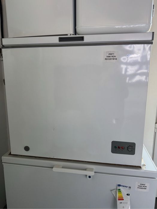 Lada frigorifica Comfee’ RCC201WH6