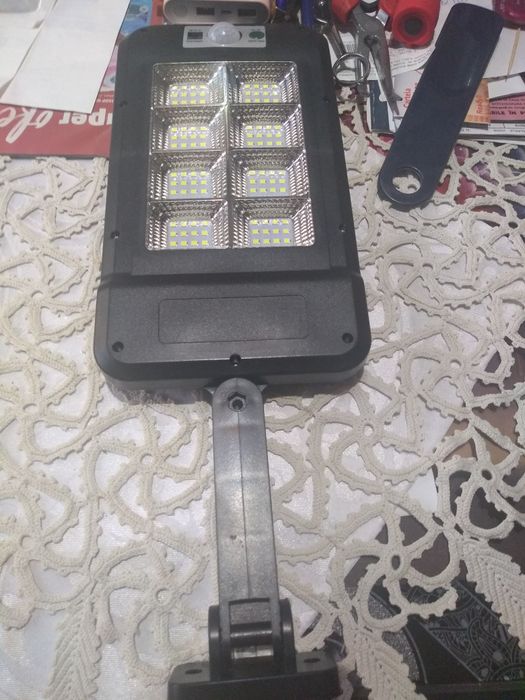 Lampă solară de putere mare