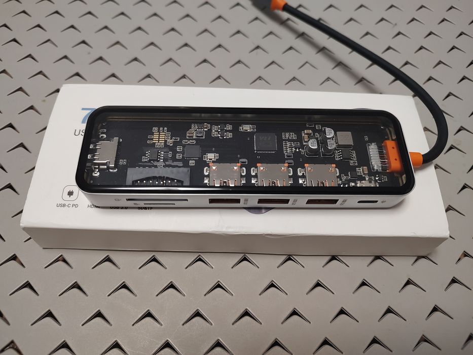 Docking / USB C HUB TOTU YL-HB116 gri metalizat + transparent