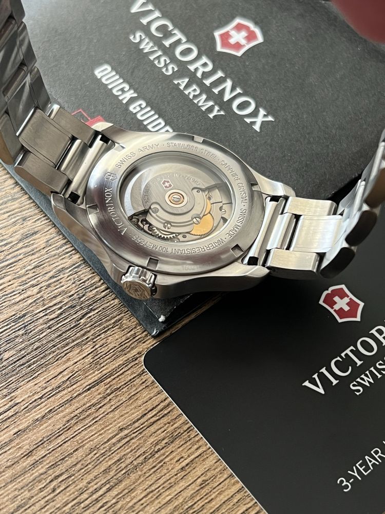 Vand ceas Victorinox Swiss Army automatic, 41 mm /impecabil!