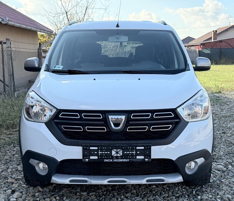 Lodgy Stepway 2020 1.5 d 7 locuri