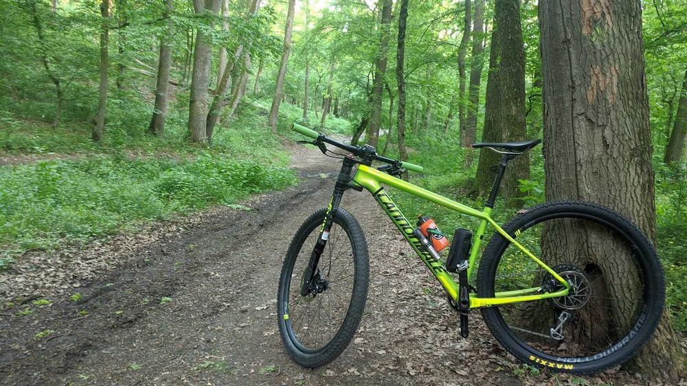 Schimb sau vând MTB Cannondale Lefty fullcarbon  M, 10.3 kg