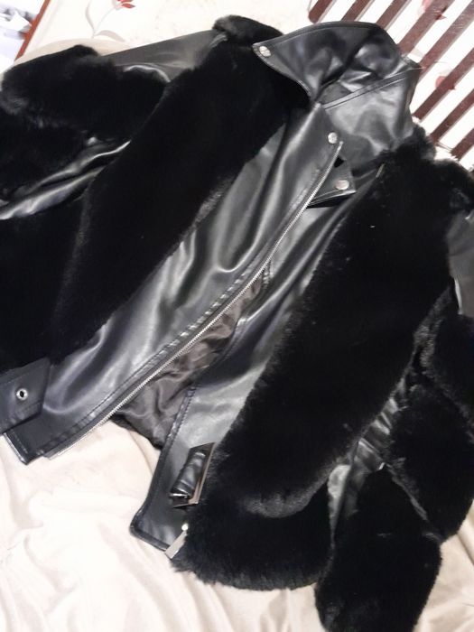 Geaca  din  blana cu piele