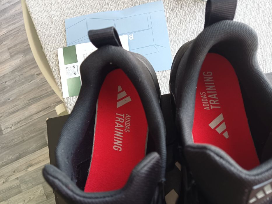 Маратонки adidas