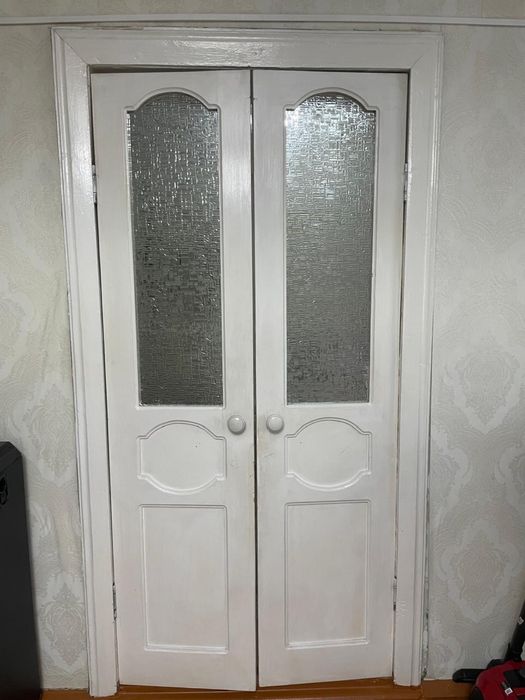 продам деревянные двери