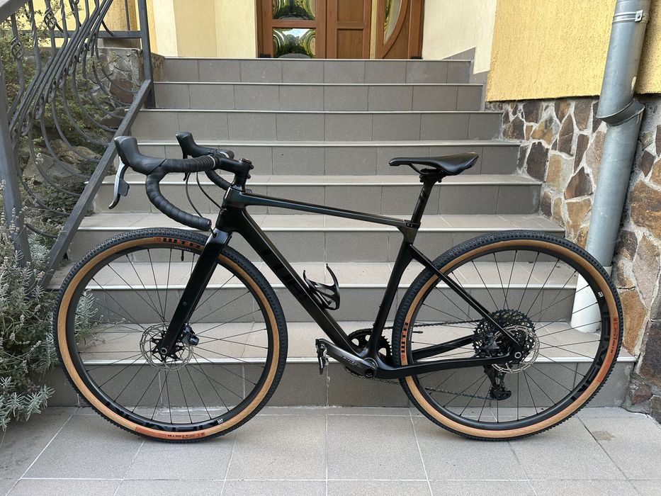 Bicicleta/Gravel Cube Nuroad Carbon