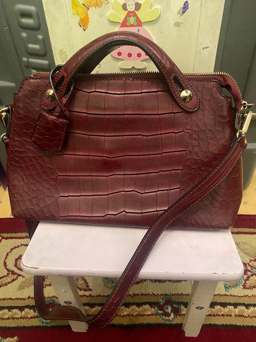 Сумка женская. С двумя ручками.