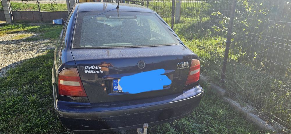 Vand Skoda Octavia 1 pentru dezmembrari,cutie viteze stricată