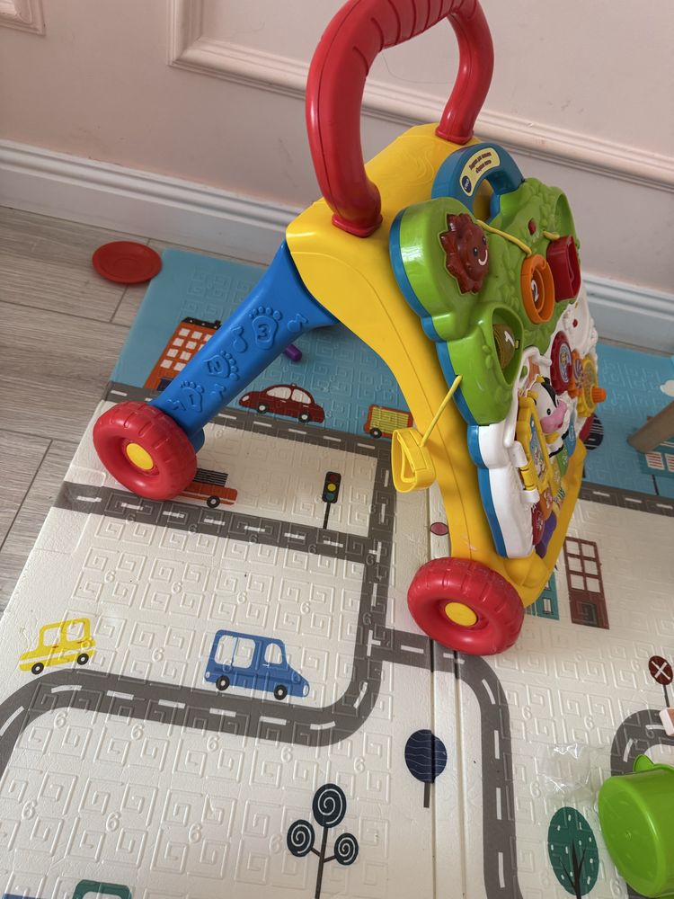Продам толокар Vtech