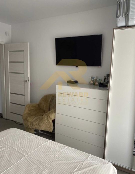 Продава се Двустаен апартамент в София, Център - 110 кв.м за 1682 €/кв.м - Снимка #4