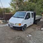 Autoutilitara Ford basculabil