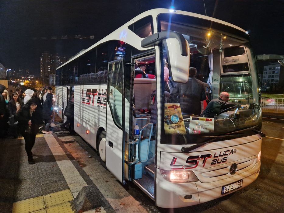 Transport persoane, Închirieri autocare, microbuze