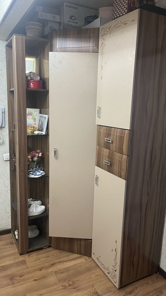 Продаю прихожку в отличном состояний