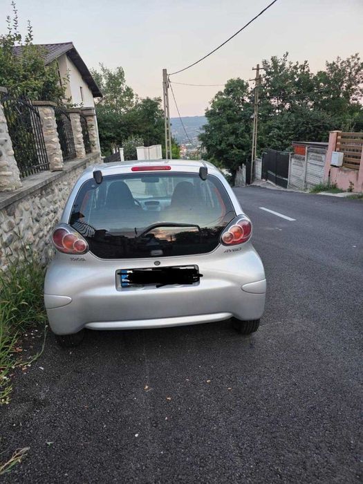 Vand TOYOTA AYGO Benzina