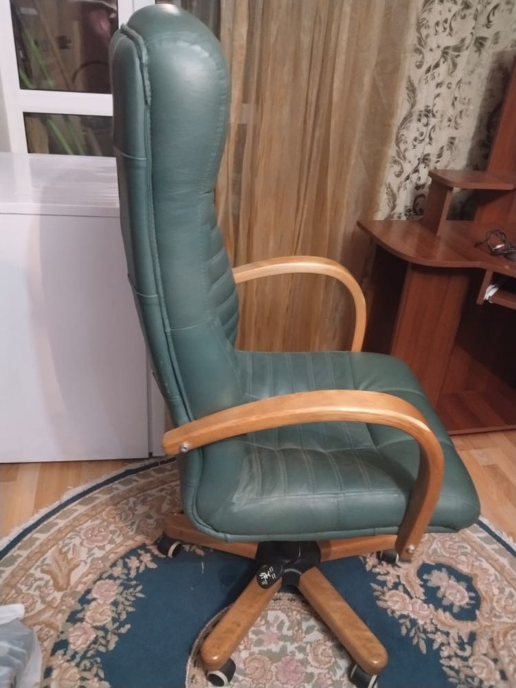 Продается кресло