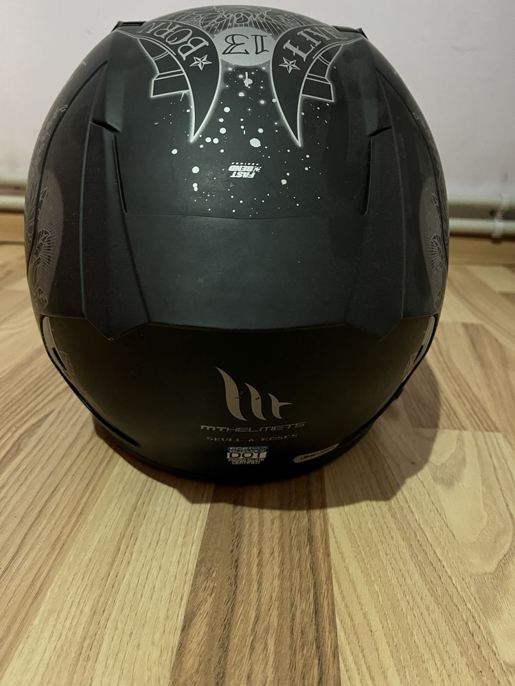 Каска за мотор MT HELMETS