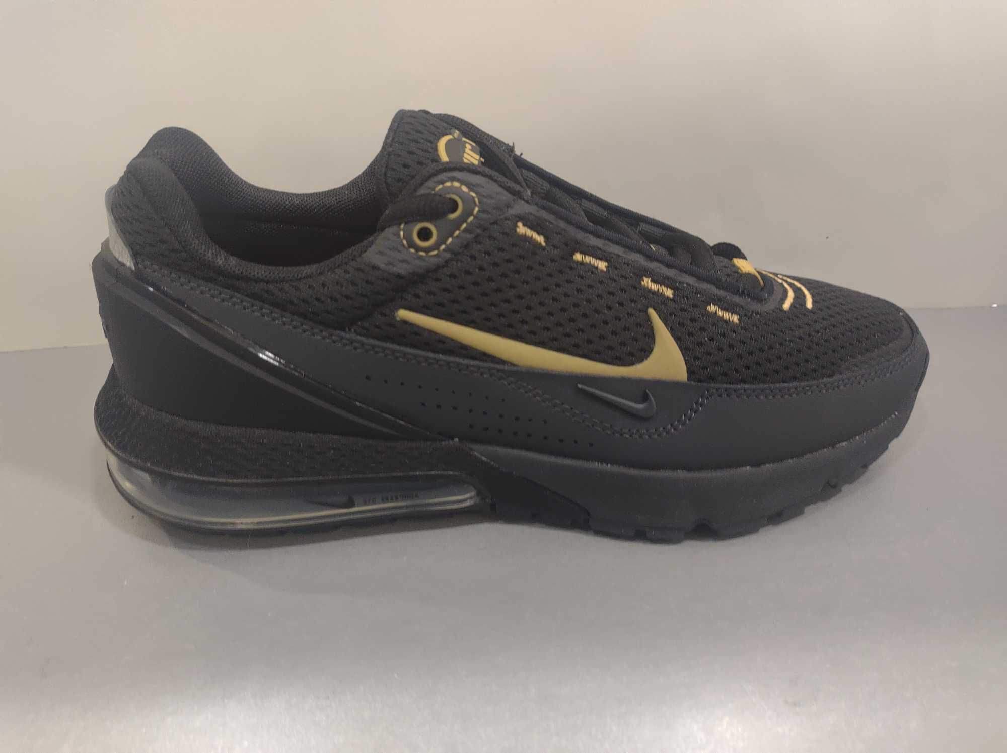 Nike Air Max N40 и 44,5.Maратонки с камери.Нови.Oригинал.