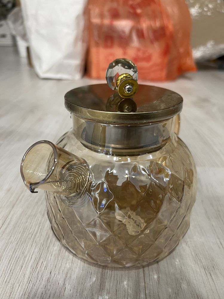Чайник из жаропрочного стекла