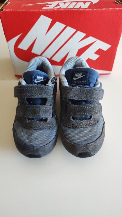 Маратонки NIKE 23,5 номер за Момиче