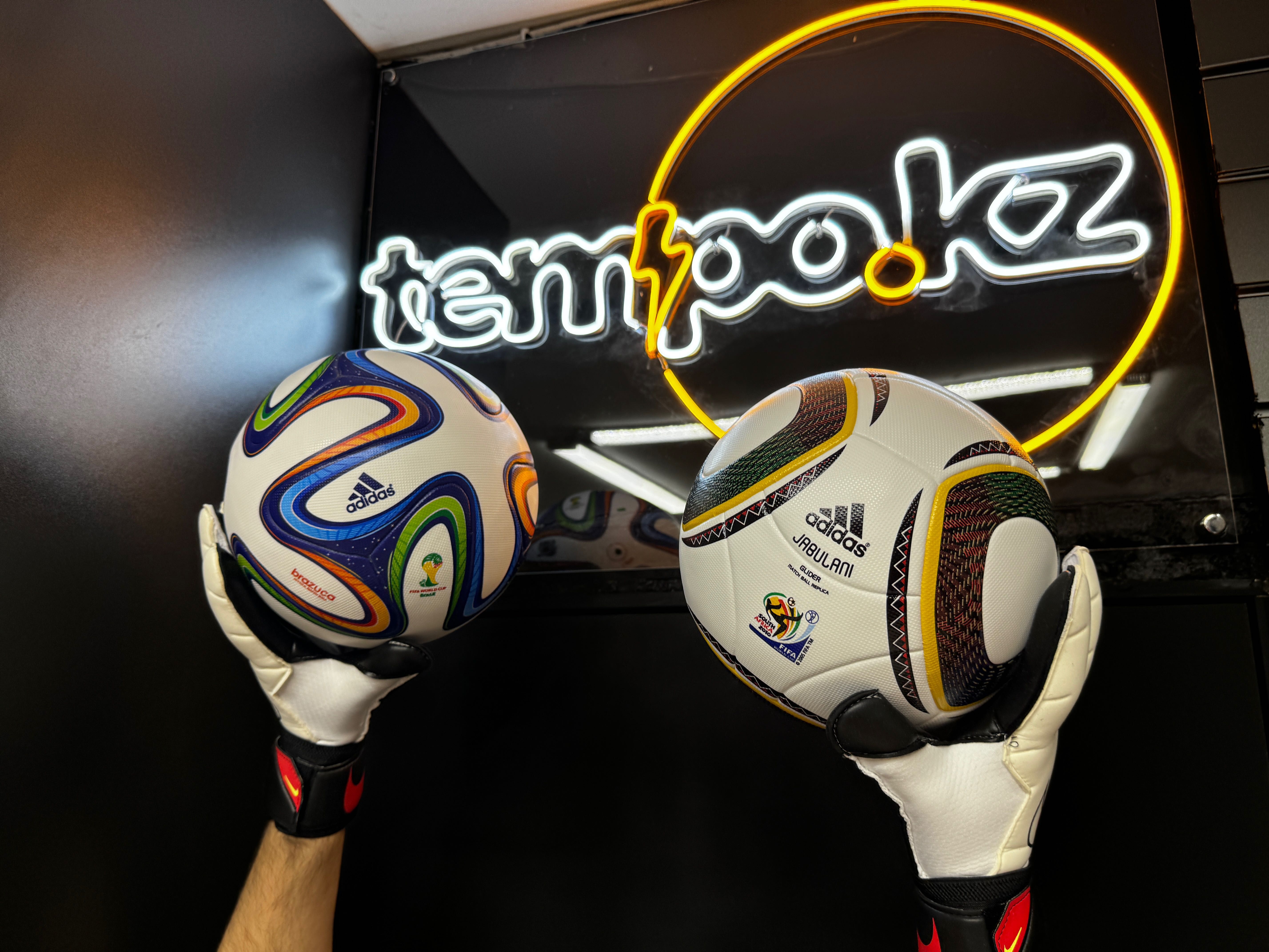 Футбольный мяч Adidas 2014 Brazuca World Cup чемпионат мира