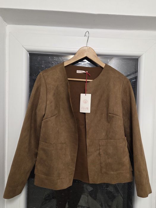 Geaca piele întoarsă