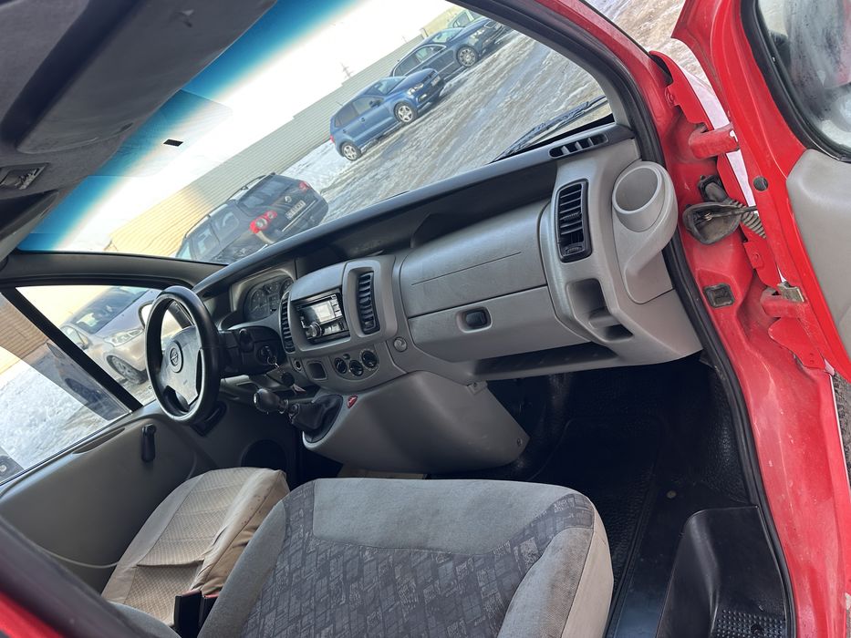 Opel Vivaro/2004/1.9DCI/Factura+fiscal-2.490€