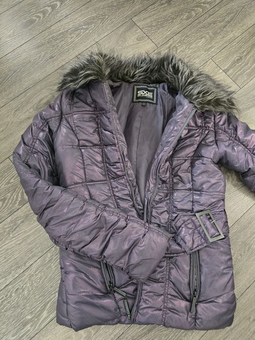 Geacă mov de damă ,purtată o dată