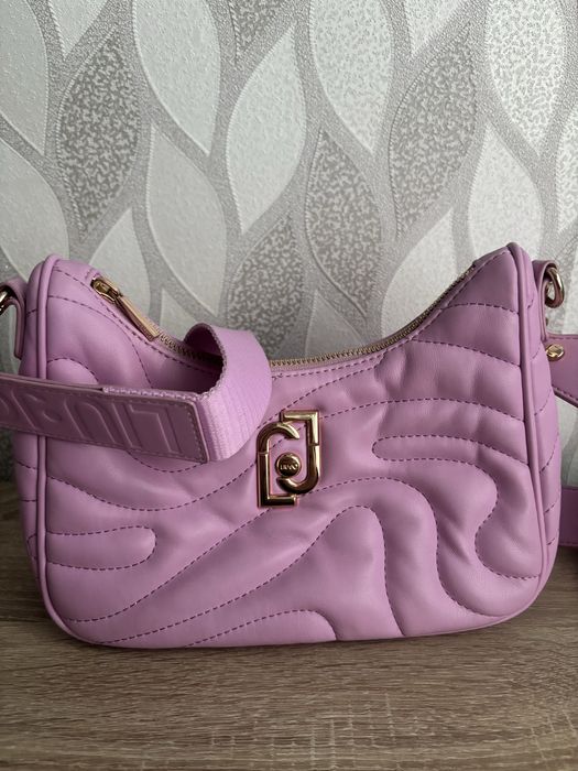 Чантав лилав цвят Liu Jo