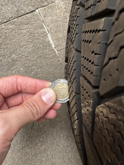 Зимни гуми М спорт пакет 245/40/20 и 275/35/20