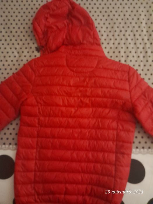 Geaca copii Champion - marimea 138-143-stare foarte buna!