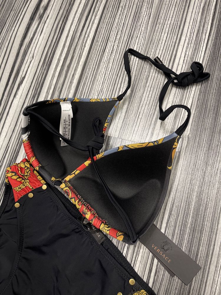 Costum de baie Versace ! PoZe reale ! Mărimi xs  S M ! ATENTIE!!! PROD