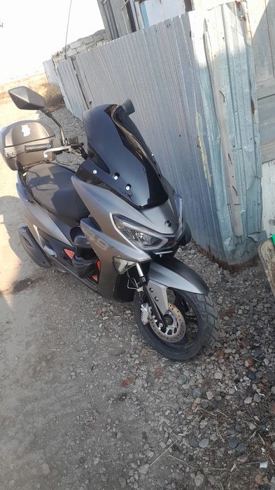 Скутер maxi 175 куб