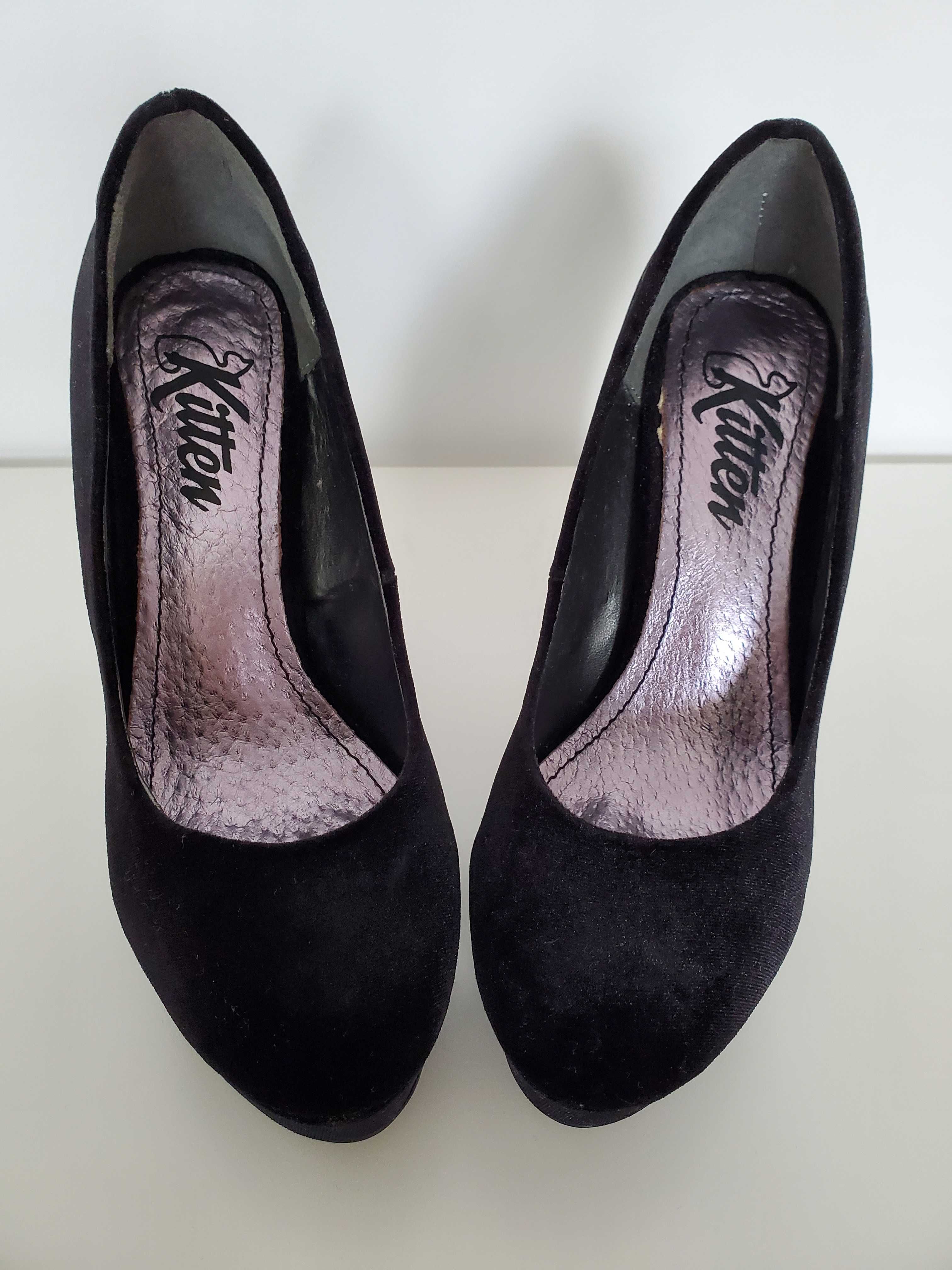 Pantofi eleganti de seara