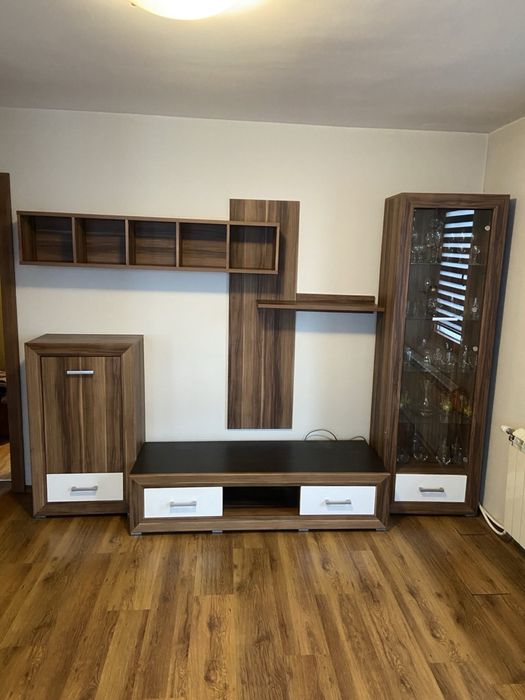 Секция + модули за стена - 400 лева Само лично предаване! град Ахтопол