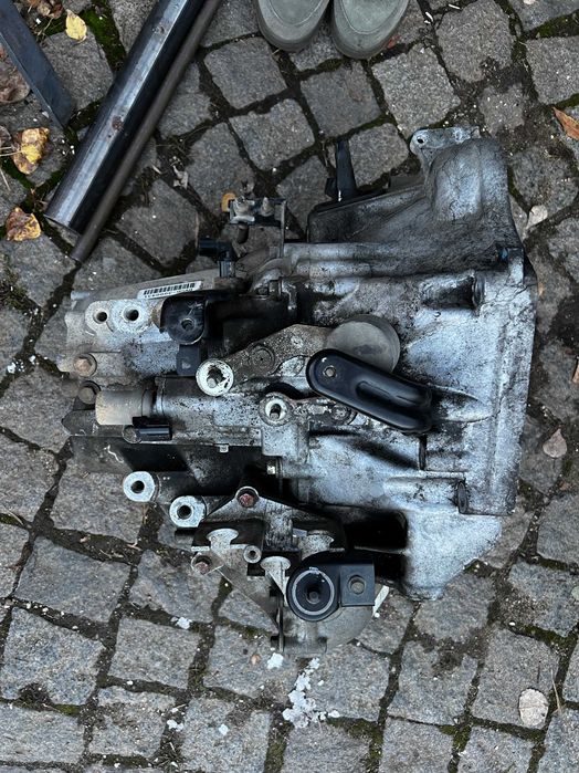 различни части за HONDA ACCORD 7