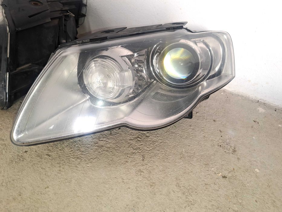 Faruri bixenon adaptive passat b6