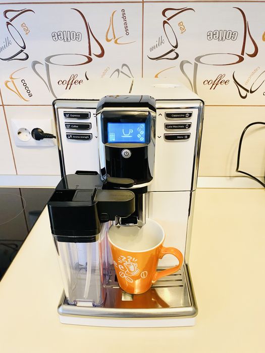 Espressor Philips EP5361/10 Series 5000 - Ca NOU