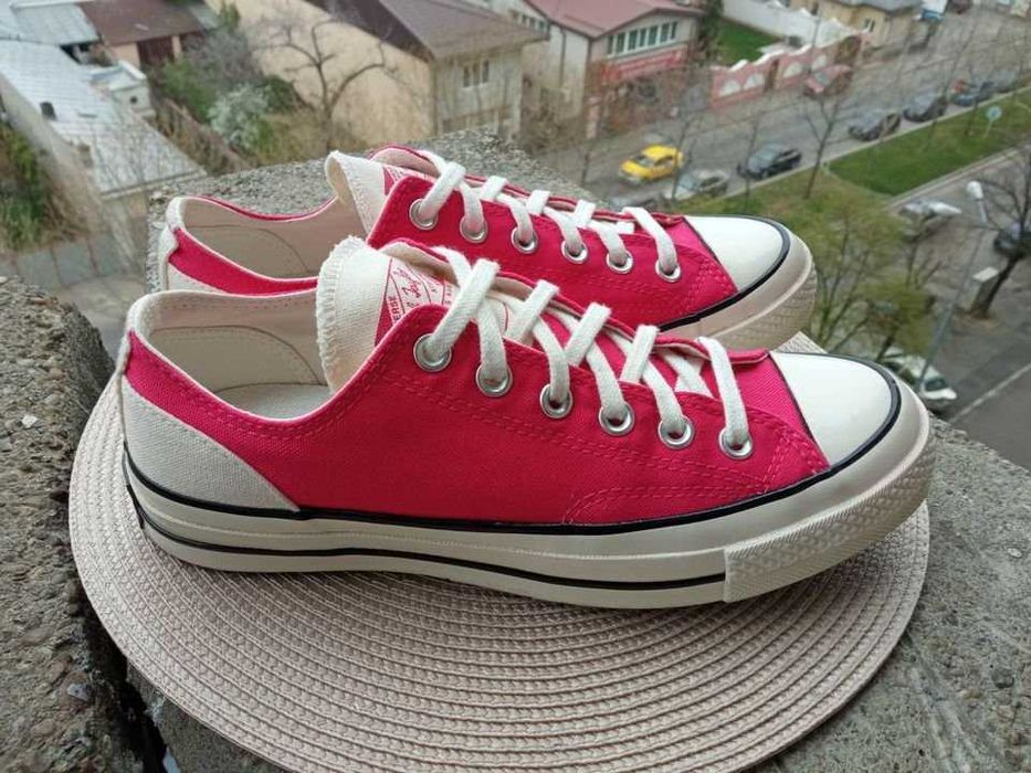 Converse All Star, marimea 39, UK 6 (24.5 cm) made in Vietnam.