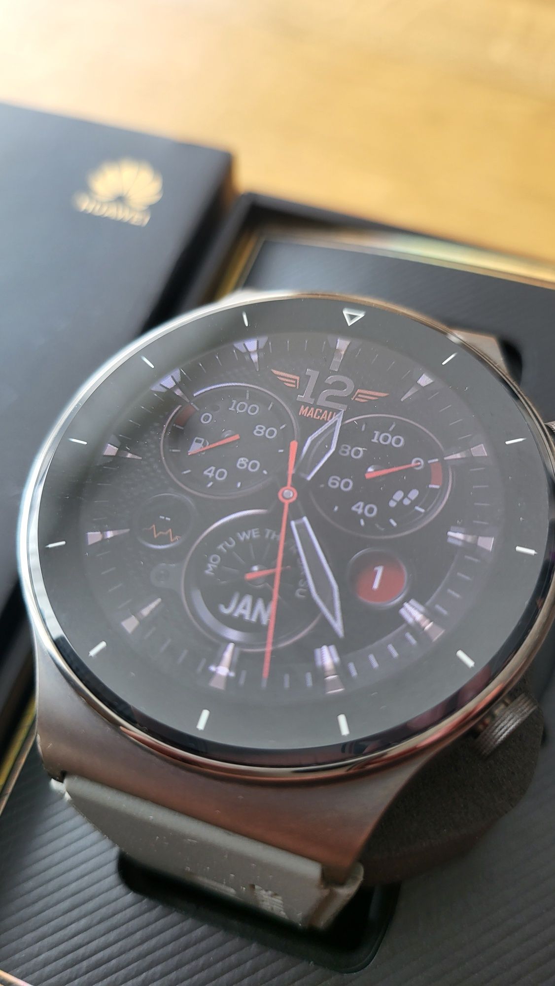 Huawei gt 2 pro смарт часовник